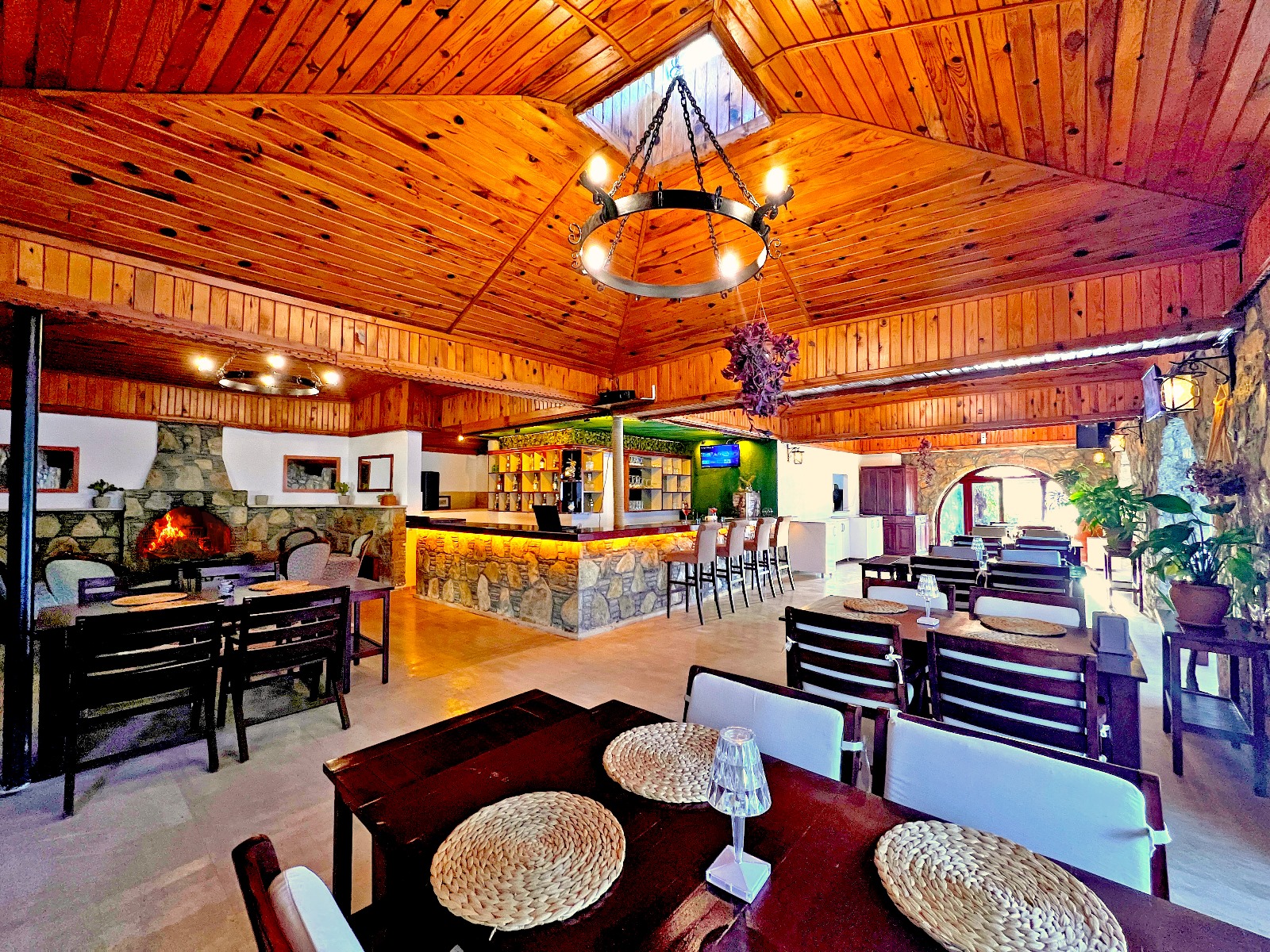 MES-ET Restaurant