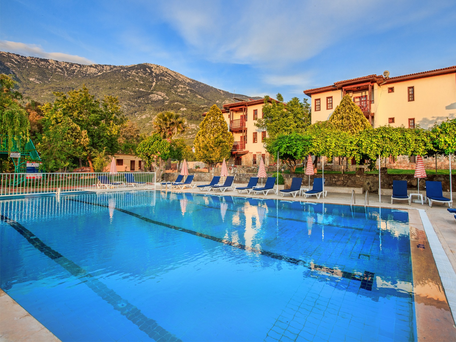 Mese Suites
